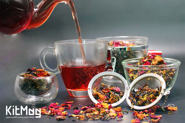 چایی ترکیبی با برگ های رنگی