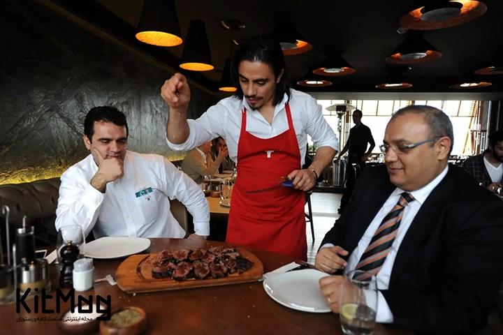 کارآفرین و سرمایه گذاری بزرگ فرد مشهور ترک به نام فرید شاهنگ در ترکیه روی برند و رستوران نصرت در استانبول ترکیه
