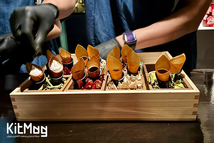 رستوران گاگان بانکوک
غذای اصلی از منوی ۲۲ گانه