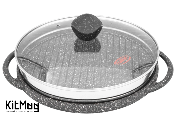 تابه در دار برند نالینو که همراه با در در عکس دیده می شود و پس زمینه آن سفید می باشد Nalino cast iron