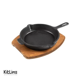 تابه چدنی ۲۳ سانتیمتری تک دسته به همراه زیره چوبی