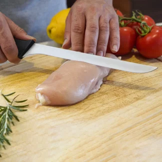 فیله کردن مرغ با استفاده از چاقو برش نازک فیله کردن